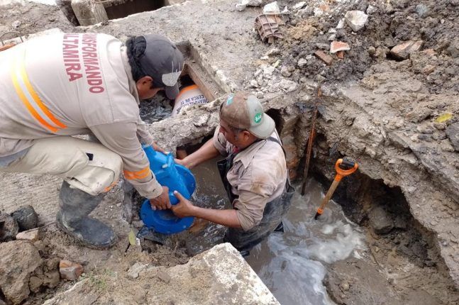 Atiende COMAPA Altamira reportes de fuga de agua en varios sectores