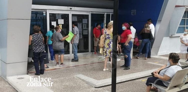 Realizan paro de labores en ISSSTE ante falta de insumos médicos.