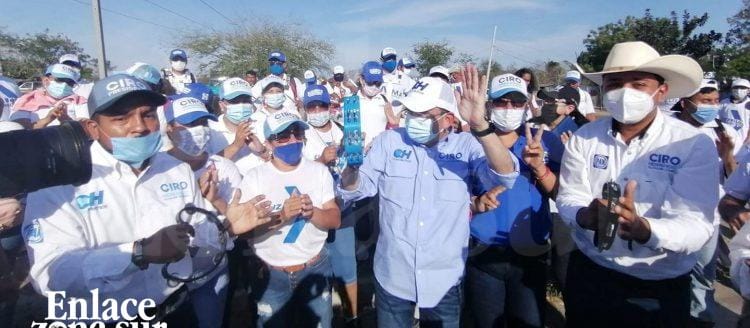 GENERA CIRO HERNANDEZ COMPROMISOS SOCIALES PARA INTRODUCCIÓN DE SERVICIOS.