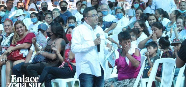 Patentizan respaldo a Ciro Hernández con «#VaXAltamira».
