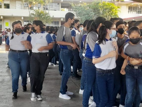 IMPLEMENTARAN PLATICAS PARA EVITAR DEPRESIÓN Y SUICIDIO EN JOVENES