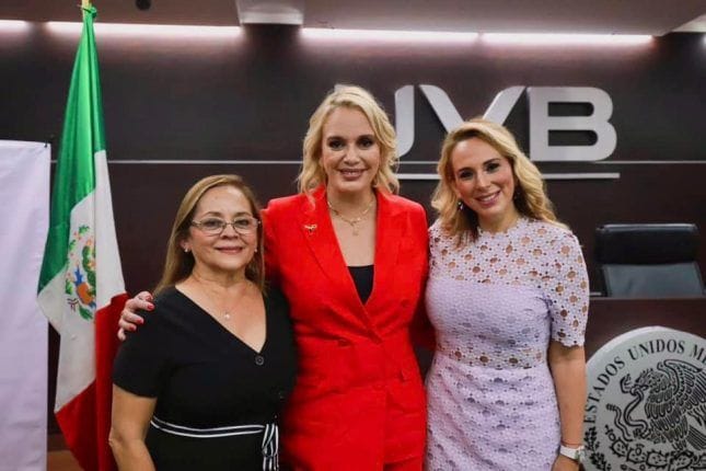 Instituto de las Mujeres instala “Punto Rosa” en la Universidad del Valle de Bravo en Tampico