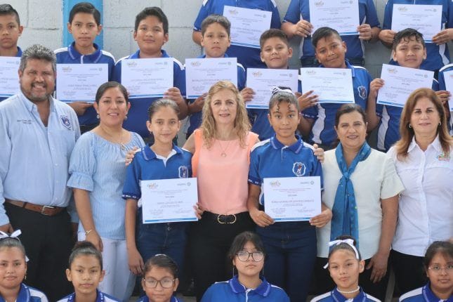 Casi Dos Mil Alumnos Beneficiados con el Programa Transformando Corazones de DIF Tampico y ANSPAC