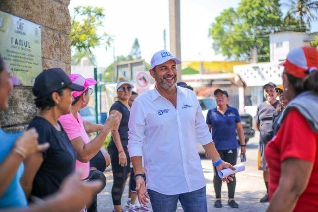 Encabeza Pepe Schekaibán nueva jornada Diciendo y Haciendo en la colonia Arenal