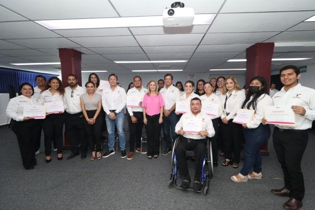 Capacita DIF Tampico a Personal de Comapa Sur en Lenguaje en Señas