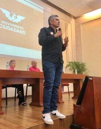 PRESENTE JUAN CARLOS ZERTUCHE EN SIMPOSIO UNIVERSITARIO