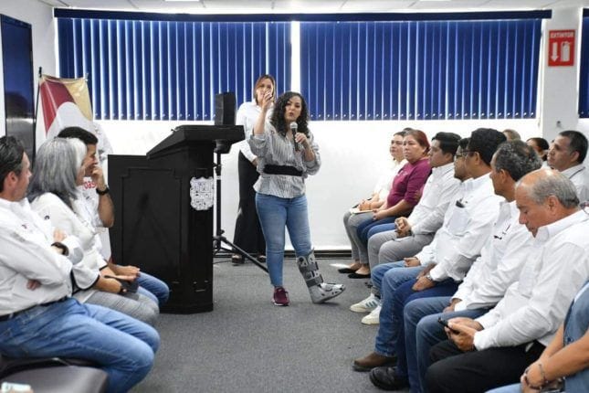 Capacita Secretaría del Trabajo a personal de Comapa Sur