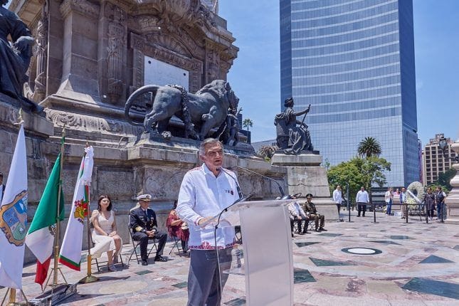 La transformación debe continuar, dice Américo desde el Ángel de la Independencia