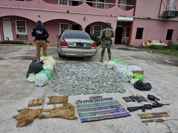 DESMANTELAN CENTRO DE MONITOREO IRREGULAR DE GRUPO DELICTIVO