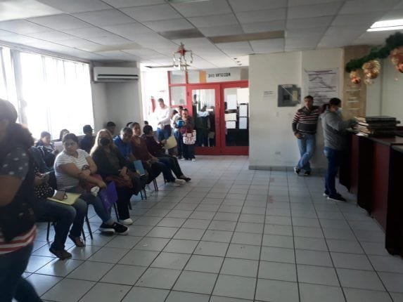 Saturados en la Oficialía Primera del Registro Civil