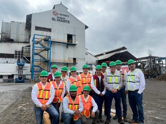 Visitan maestros y directivos del Instituto Tecnológico Superior de El Mante empresa de Grupo Pantaleon