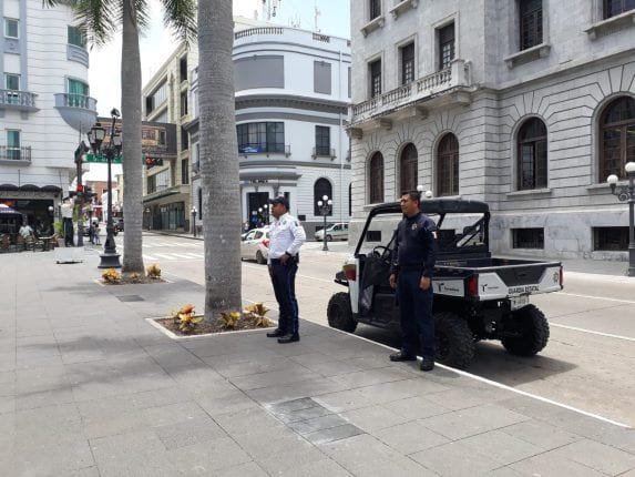 Llamado inmediato al 911 permitió la captura de ladrones de El Charro