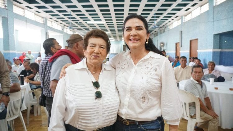 Proyectos de construcción serán para mano de obra local: Mónica Villarreal Anaya