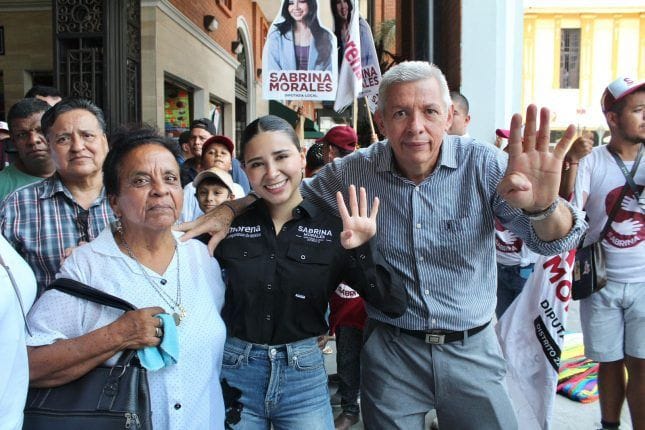 Locatarios del mercado de Tampico brindan su respaldo a Sabrina Morales