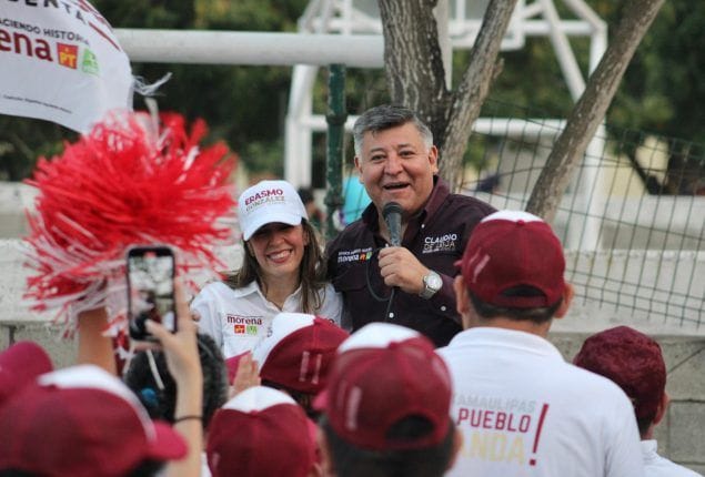 Claudio De Leija recorre el Fracc. Castores.