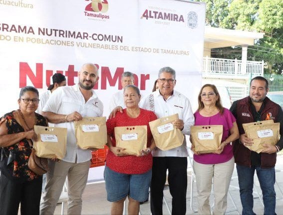 Alcalde de Altamira entrega apoyo alimentario a familias vulnerables